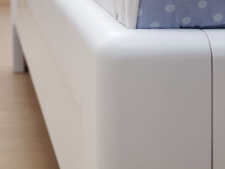 adriana-lux-masiv-buk-jadro-bila2