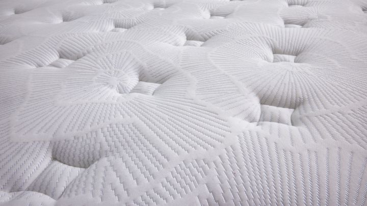 serta-perfectsleeper-adoringnight-04